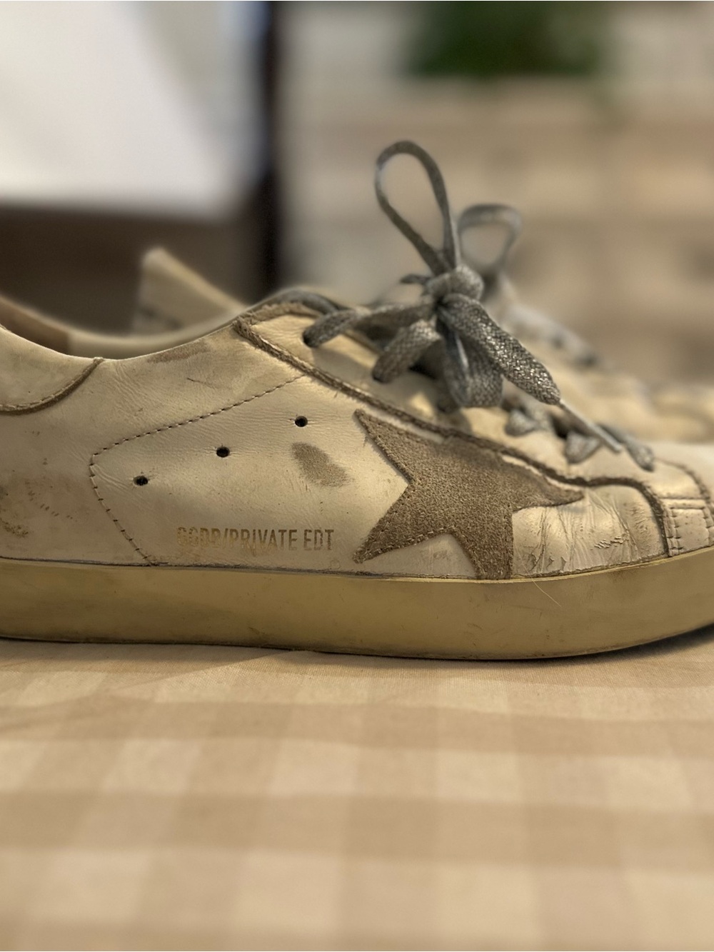 Golden Goose Super Star Bow Sneaker - Picture 2 of 7